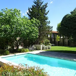 domaine-de-la-girafe.aixenprovencehotels.org/